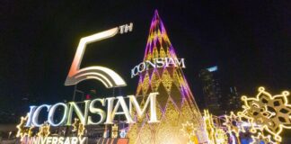 Celebrating the 5th Anniversary of ICONSIAM With a Christmas Tree Powered by Solar Energy