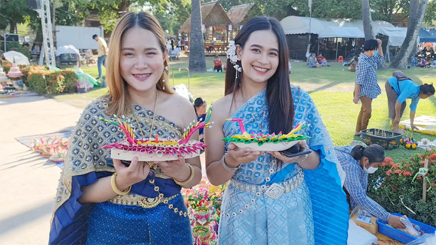 loy sukhothai2 copy