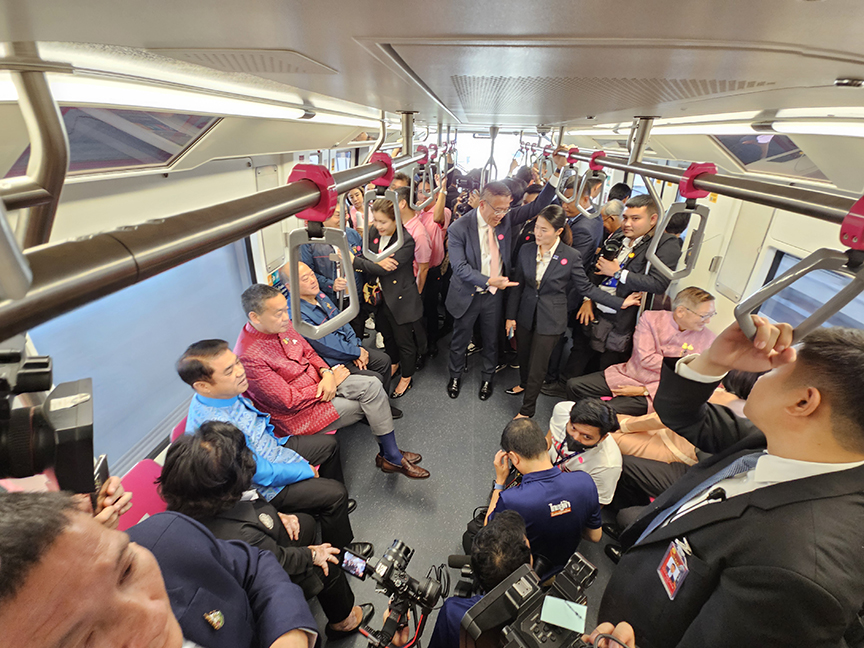 PM Thanks to BTS for the Bangkok Outskirts’ Pink Line Skytrain
