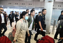 PM Congratulates the Released Thai Hostages Arriving in Thailand