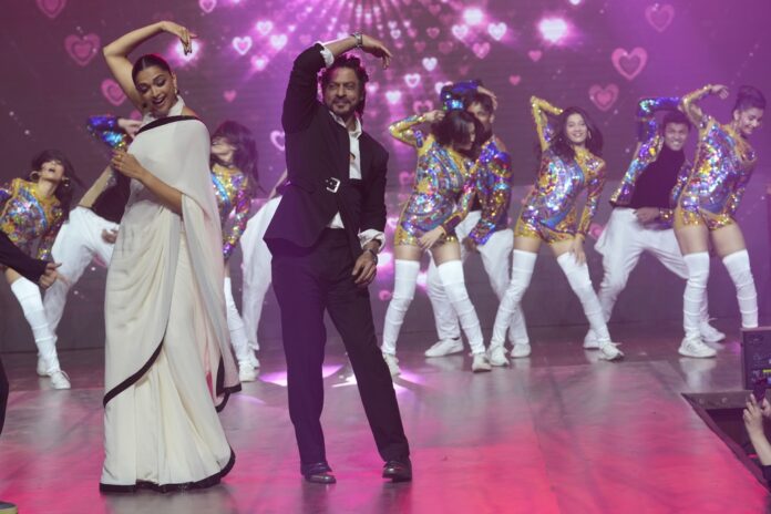 Deepika PadukoneShah Rukh Khan