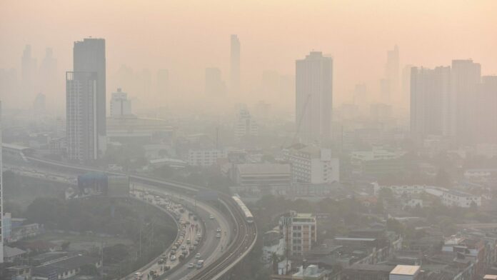 dust-bangkok-696x392.jpg