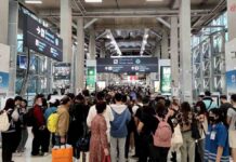 Thai Immigration Police Explain Viral Passenger Queue Images