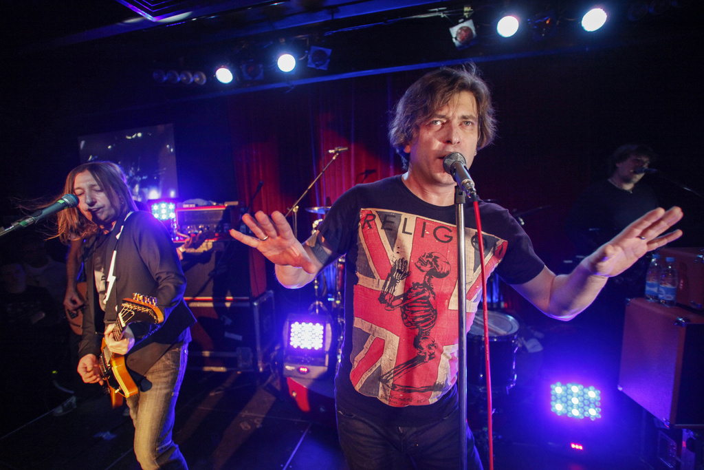 Группа breaking benjamin 2020. Rock being. Sum 41 2022. Rock am ring 2012. Rock am ring festival 1998.