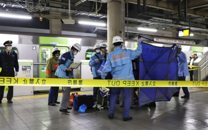 japan train stab