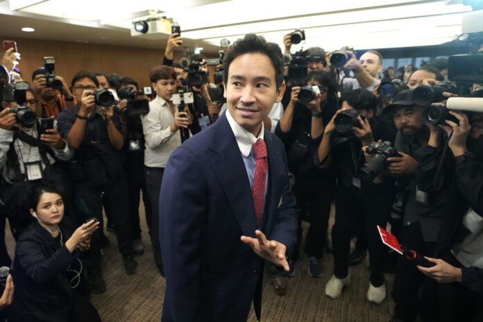 Former leader of Move Forward Party Pita Limjaroenrat arrives to listen to the live verdict at parliament in Bangkok, Thailand, Wednesday, Jan. 31, 2024. Photo: Sakchai Lalit / AP