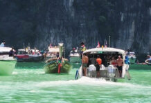 Krabi Rushes To Handle 120 of Tourist Boats a Day to Pileh Bay