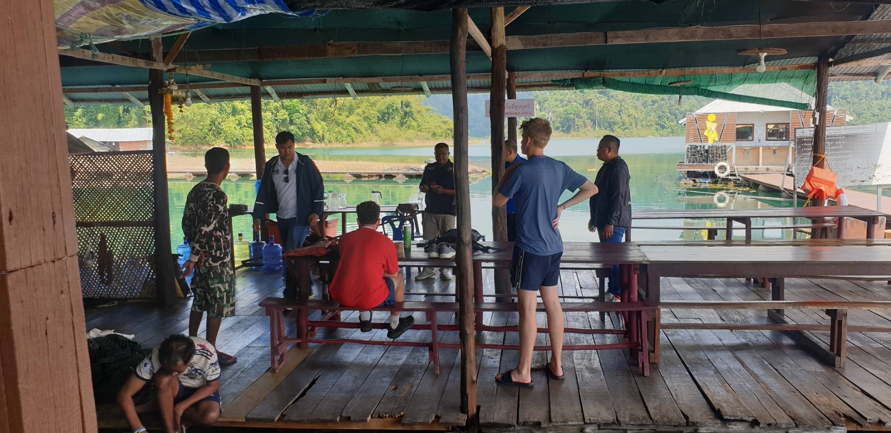 Surat Thani Officers Searches for the British Tourist With Sonar