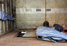 Five Bangladeshis Hide in a Holed Truck; Found in Songkhla Bangladeshis