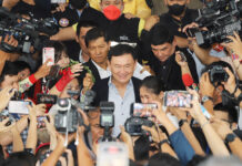 Thaksin Is Happy To Visit the Pheu Thai Party Despite Criticism Thaksin Pheu Thai