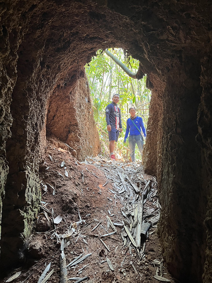 Kanchanaburi tunnel1