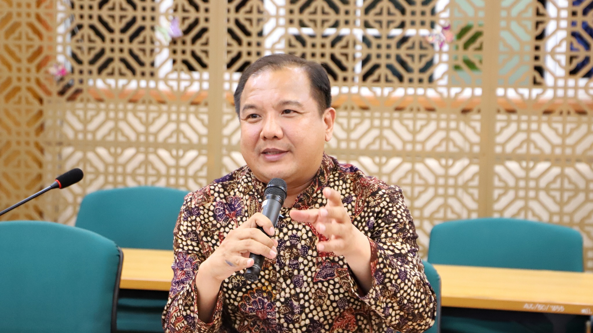 Phuket Mayor Saroj