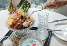 Refreshing with Khao Chae at Benjarong Baan Dusit