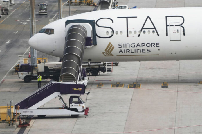 Thailand Singapore Flight gravitational