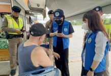 Chonburi Taxi Rider Dumps an Israeli Man, 81, Steals Phone