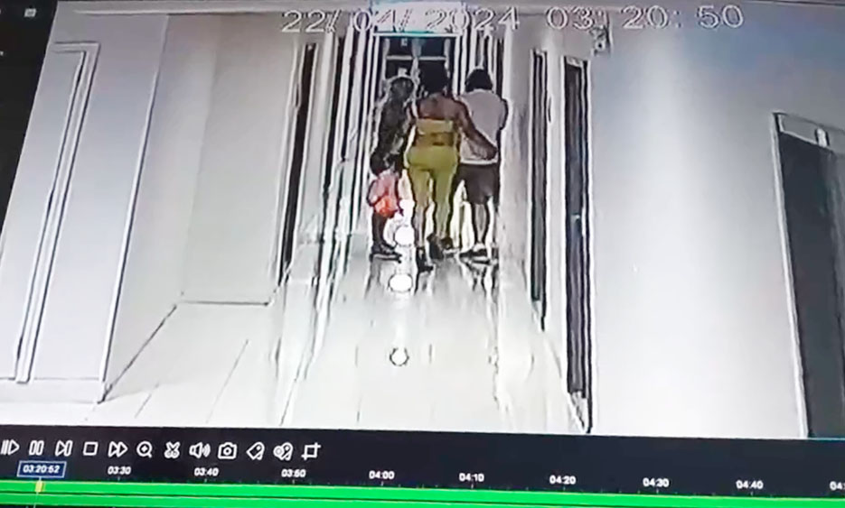 2women german2