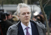 Wikileaks Founder Julian Assange Stops in Bangkok on His Way to a US Court and Later Freedom