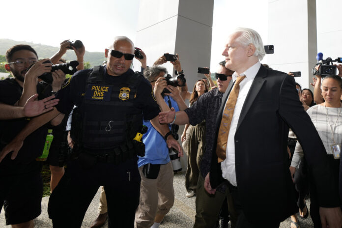 APTOPIX Julian Assange WikiLeaks Assange