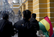 Military Flees Bolivia Government Palace After Coup Attempt Fails, General Taken Into Custody