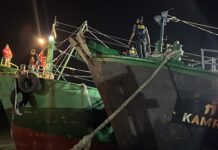 Police Reveal Timeline of 3 Missing Oil-Smuggling Boats Police escort oil-smuggling boats to the Port of Songkhla on June 17, 2024.