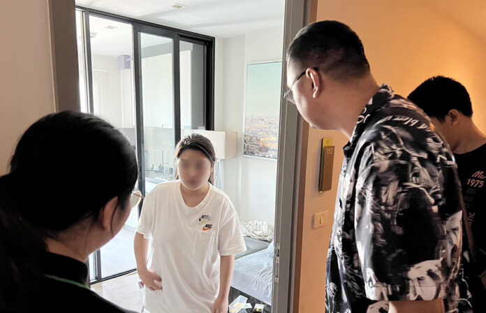 chinese scam illegal enter Chinese