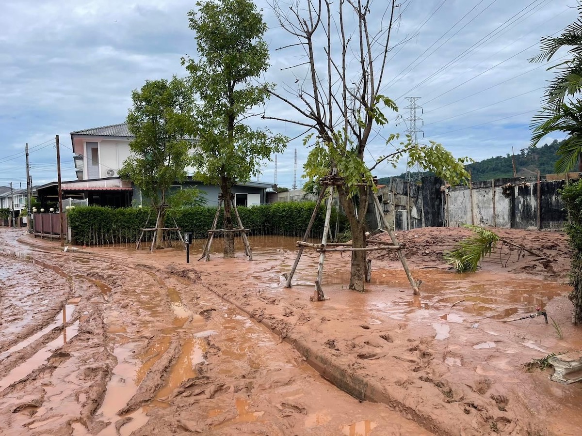 phuket flood2