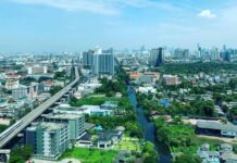 Expert Urges Government To Raise Tax for Foreign Condo Buyers