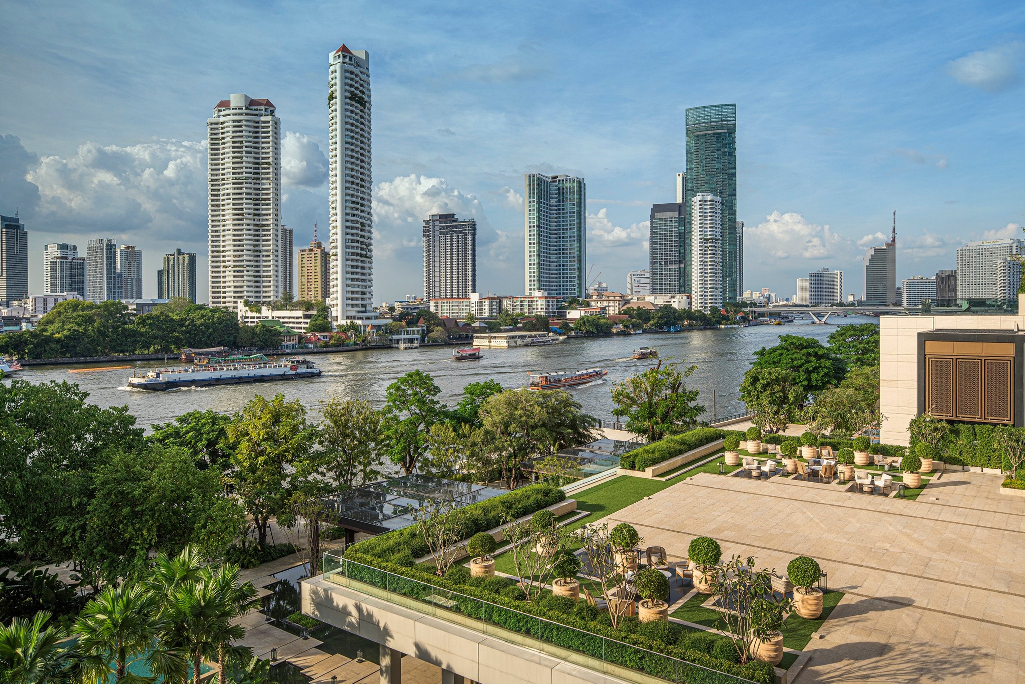 Four Seasons Hotel Bangkok