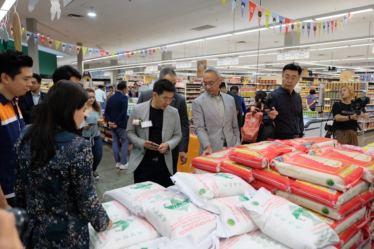 h mart1