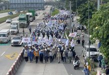 Thai Workers Protest Unpaid Wages at Chonburi Clean Fuel Project Clean Fuel Project