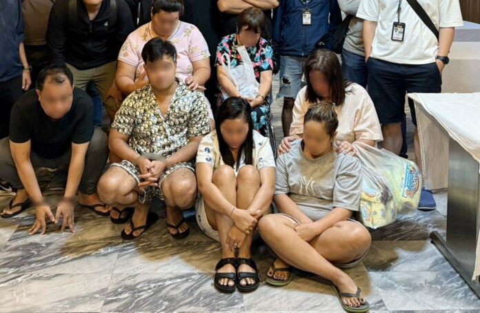 filipino pickpok1 pickpocket