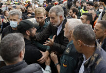Spain Flood Survivors Hurl Mud at the Royals and Top Government Officials