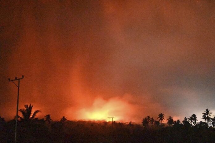 Indonesia Volcano Volcanic