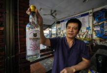 American and Australian Tourists Die, Raising Toll to 4 in Laos Alcohol Poisoning Incident