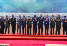 US Defense Chief Regrets China’s Decision Not to Meet During Southeast Asian Security Talks