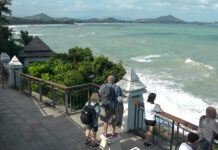 Russian Tourist Missing After Being Swept Away by Giant Wave in Koh Samui wave