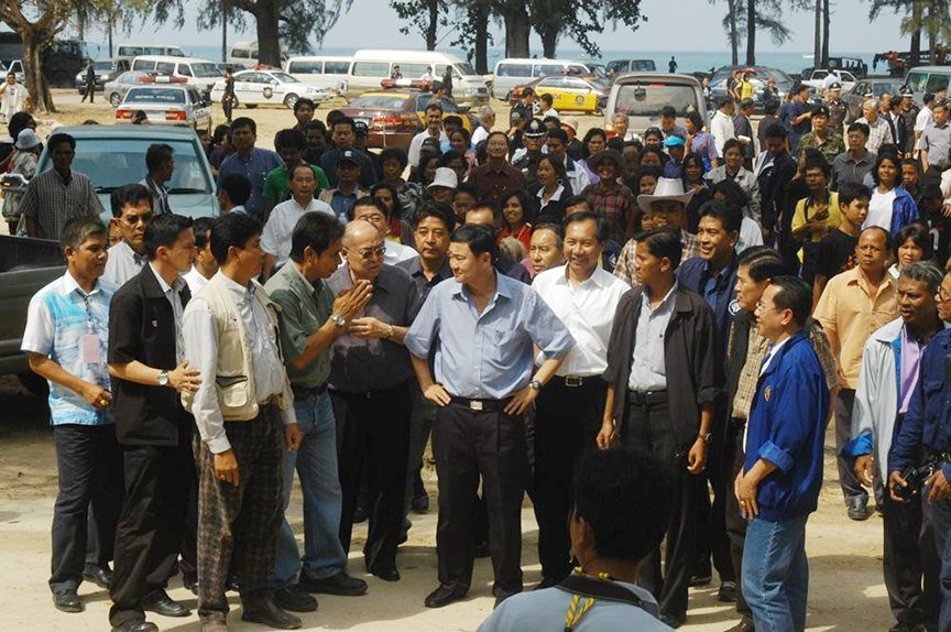 Thaksin tsunami2