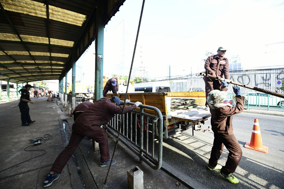 Lao market
