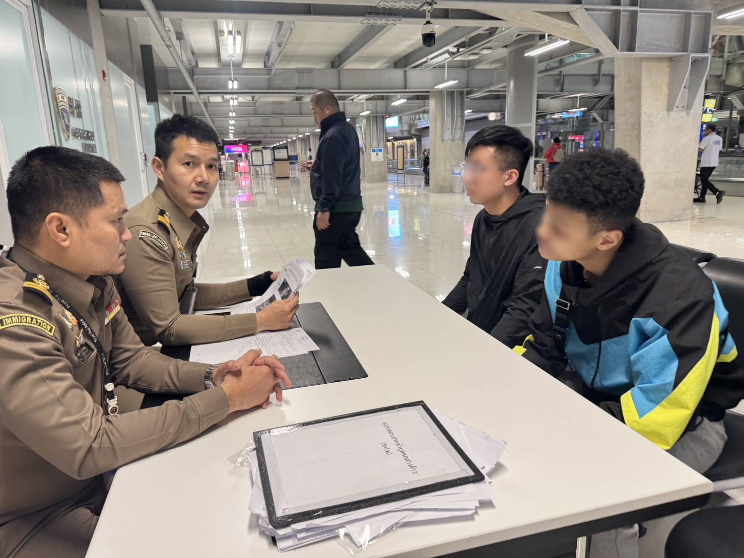 Two Hong Kong Murder Suspects Arrested at Suvarnabhumi Airport