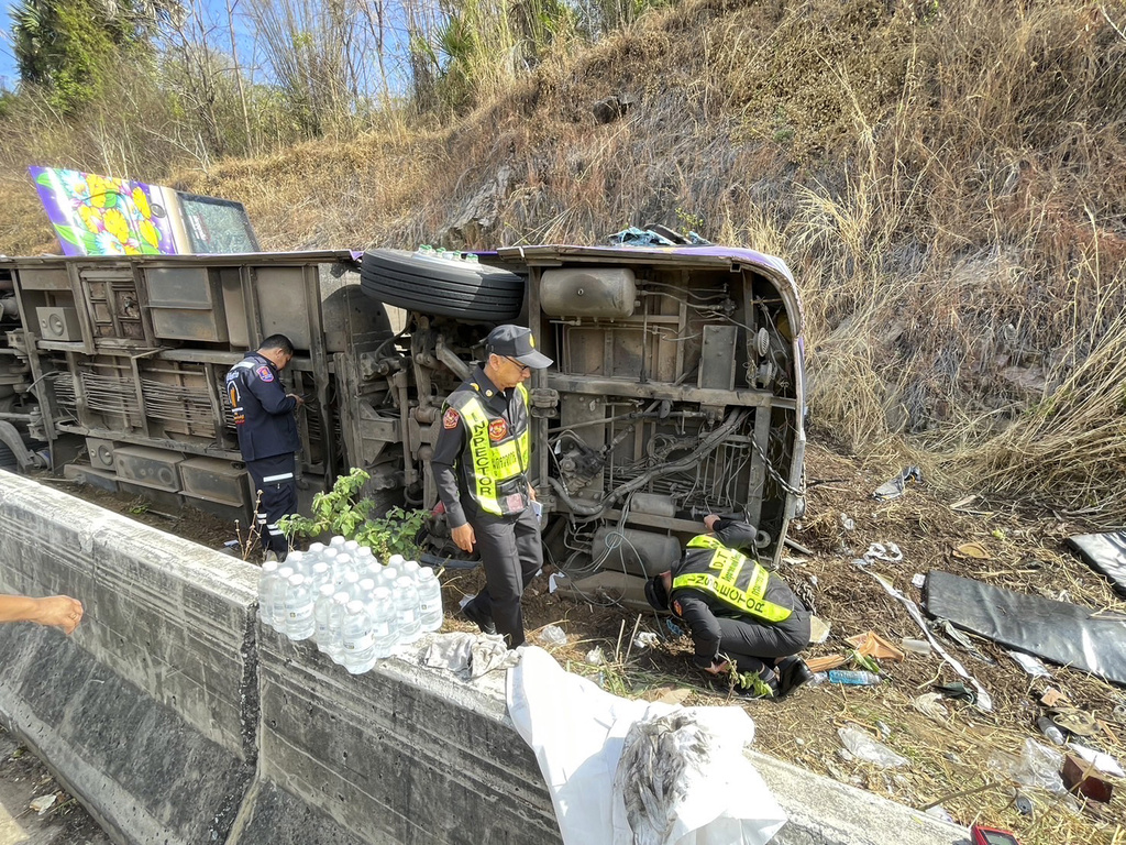 18 Dead in a Bus Crash in Prachinburi, Eastern Thailand