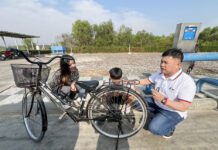 13-Year-Old Boy Cycles 100km in Attempt to Return to Grandparents boy