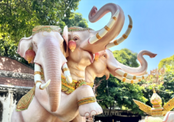 Traditional Thai Costumes Take Center Stage at King Narai's 10-Day ...