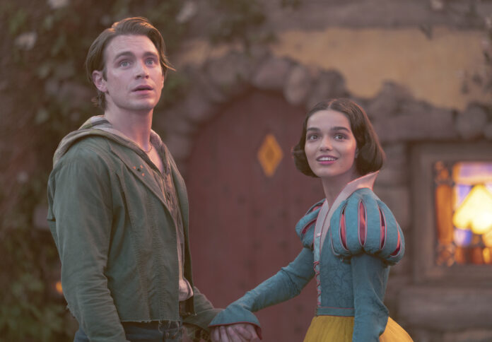 Film Review - Snow White Snow White
