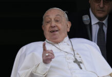 Pope Leaves Hospital After Surviving Life-threatening Bout of Pneumonia, Heads Home to Vatican Pope Francis