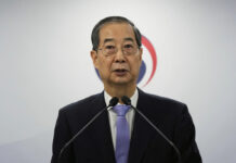 South Korean Prime Minister Han Duck-soo Reinstated as Acting President Han Duck-soo