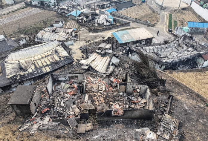 APTOPIX South Korea Wildfires