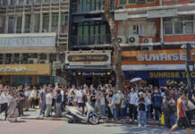 Strong Earthquake Rocks Bangkok Prompting Evacuations from Swaying Buildings