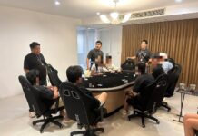 Illegal Poker Game in Thonglor Ends with 7 Koreans and 2 Thais Arrested Poker Game