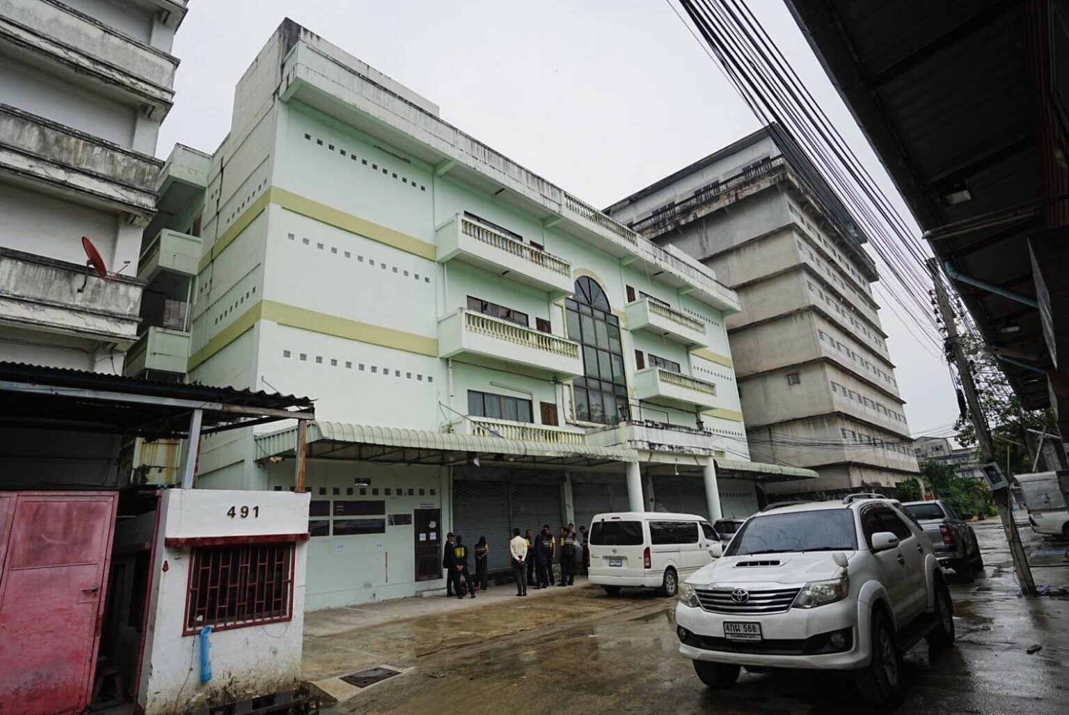 collapsed building probe