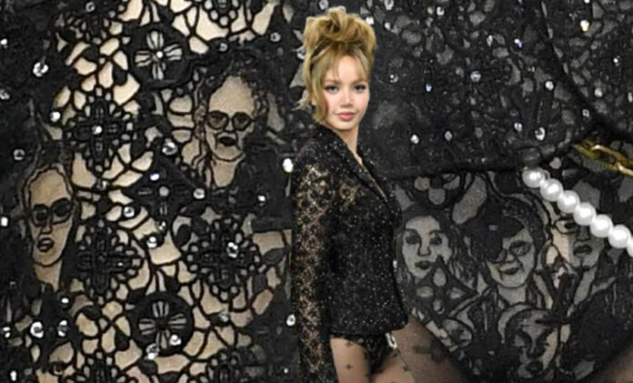 LISA met gala